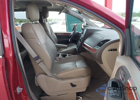 2013 Chrysler Town & Country Limited z USA, uszkodzony, nr VIN 2C4RC1GG0DR753367